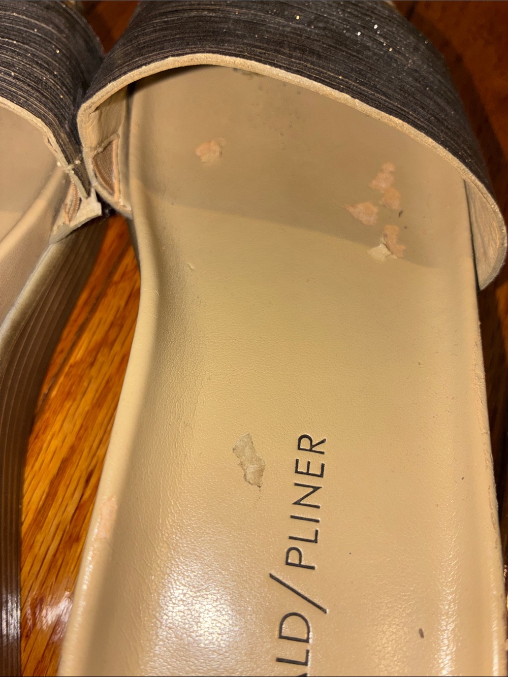 Donald J. Pliner Fiji gold  Slide Sandals - Picture 4 of 6